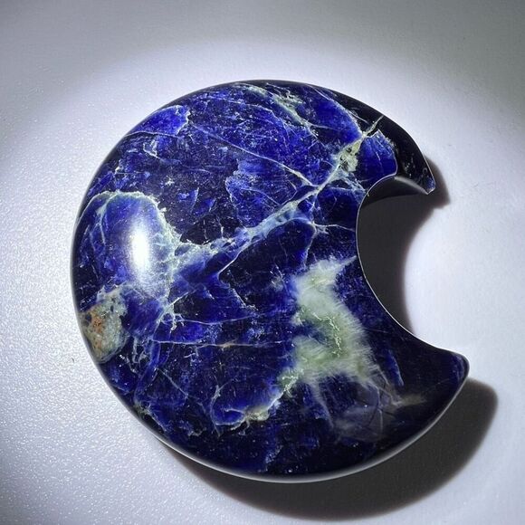 Sodalite Crystal Moon Carving (#2) - Picture 6 of 10